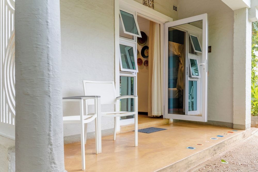 PheZulu Guest Lodge Deluxe Double or Twin Room 18