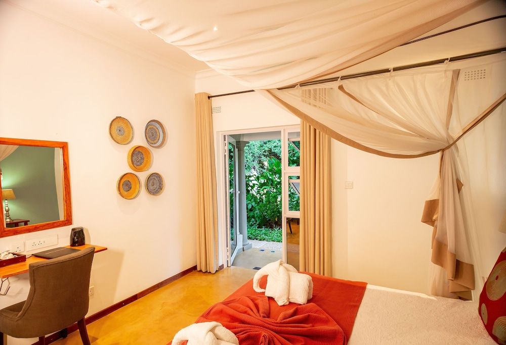 PheZulu Guest Lodge Deluxe Double or Twin Room 17