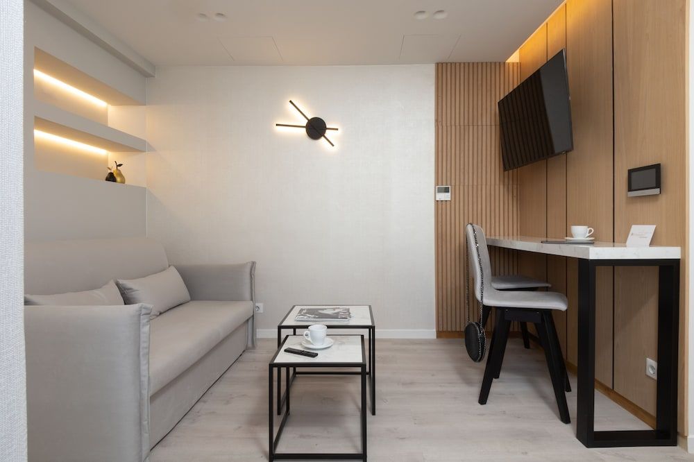 Incanto Boutique Suites - Mets Superior Suite 10