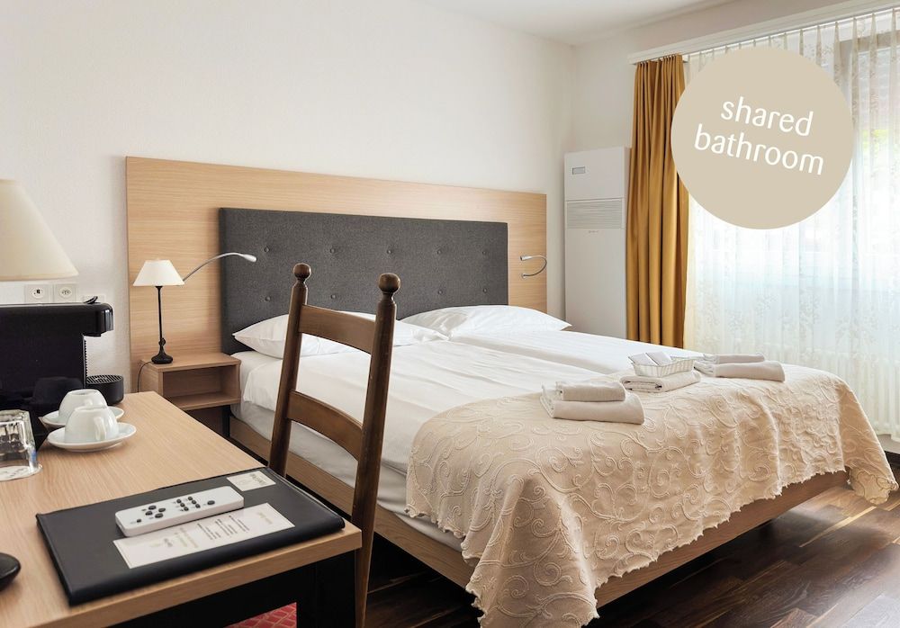 Hotel Polo Economy Twin Room, Non Smoking, Shared Bathroom