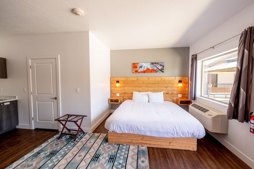 Kanab Suites Signature Studio, 1 King Bed
