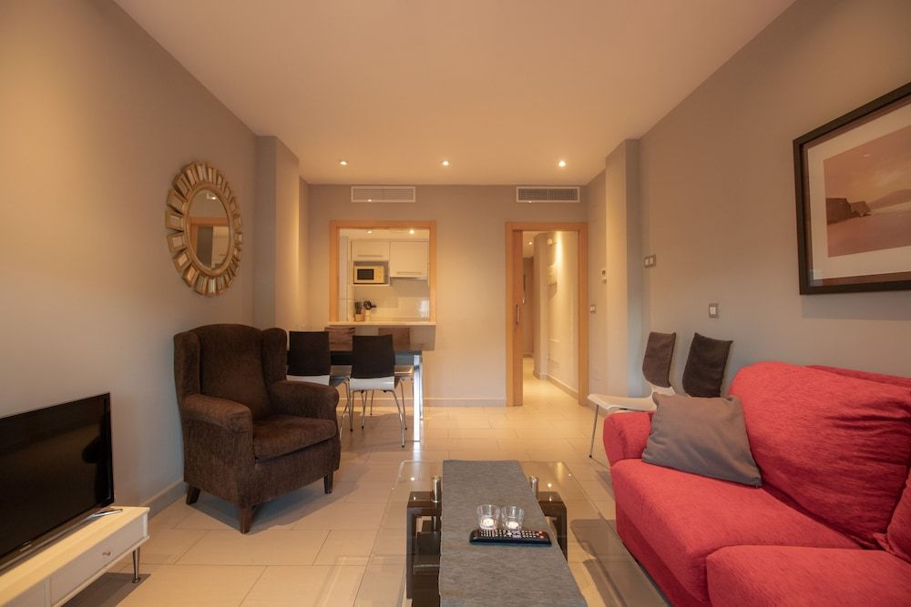 Apartment, 2 Bedrooms, Terrace, Partial Sea View