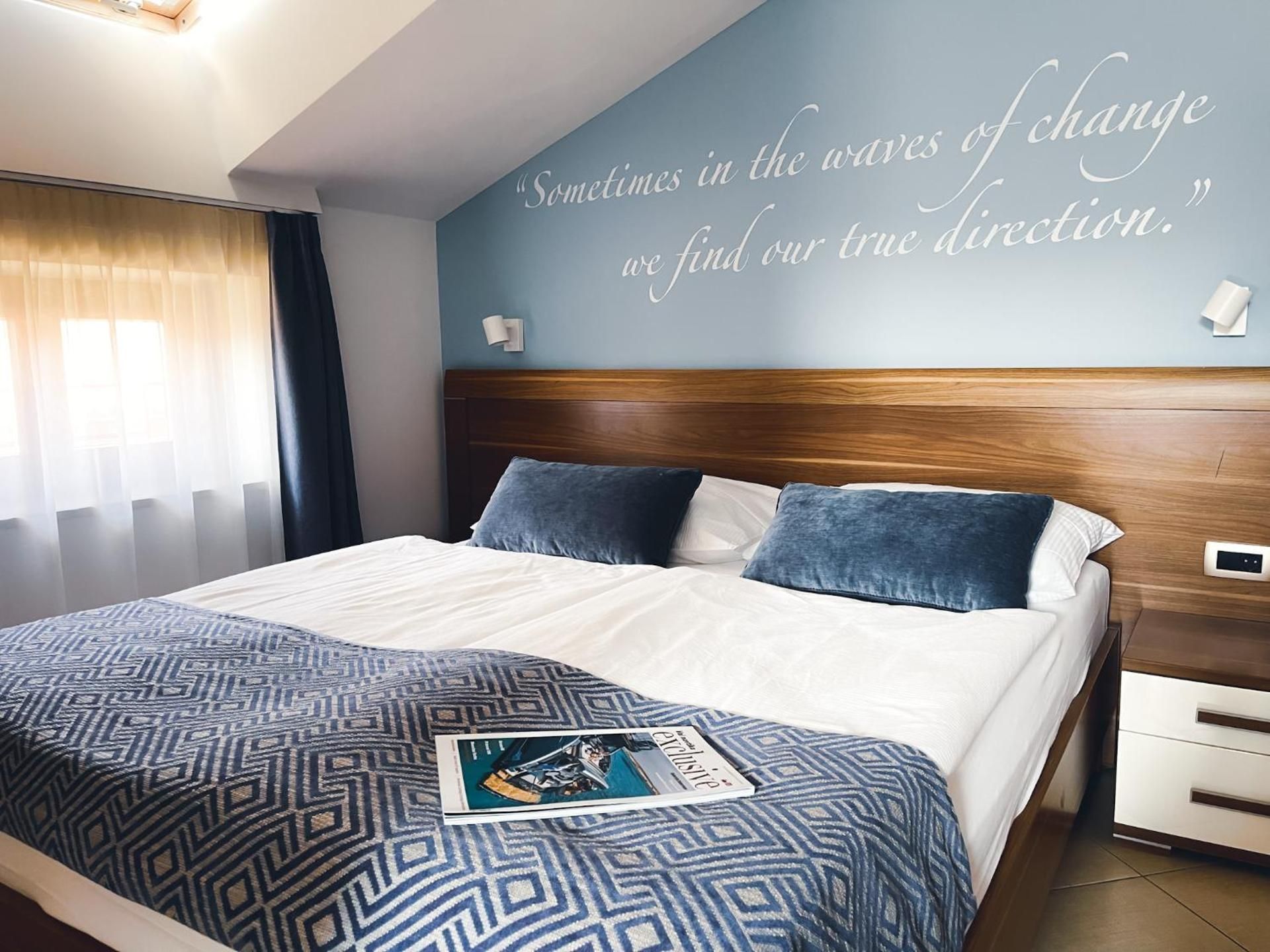 Superior One-Bedroom Apartment with Sea View - Attic