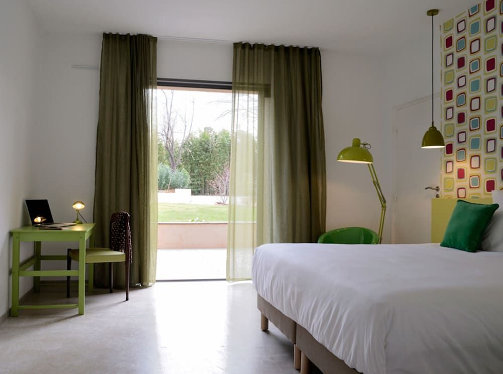 Hotel 96 Deluxe Room 13