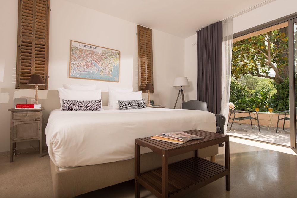 Hotel 96 Deluxe Room 6