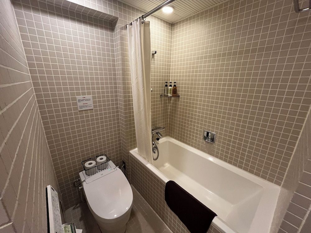 Sutton Place Hotel Ueno Standard Double Room 4