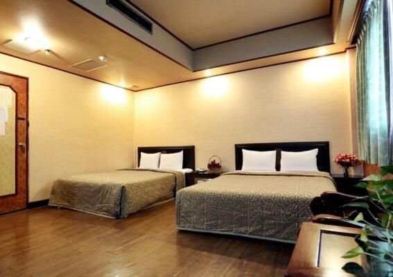 Quadruple Room with Bathroom