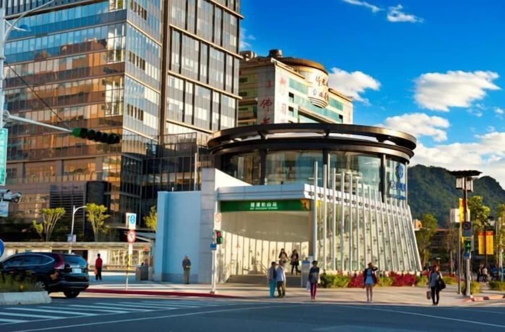 undefined Hotel Lee - Chan 2