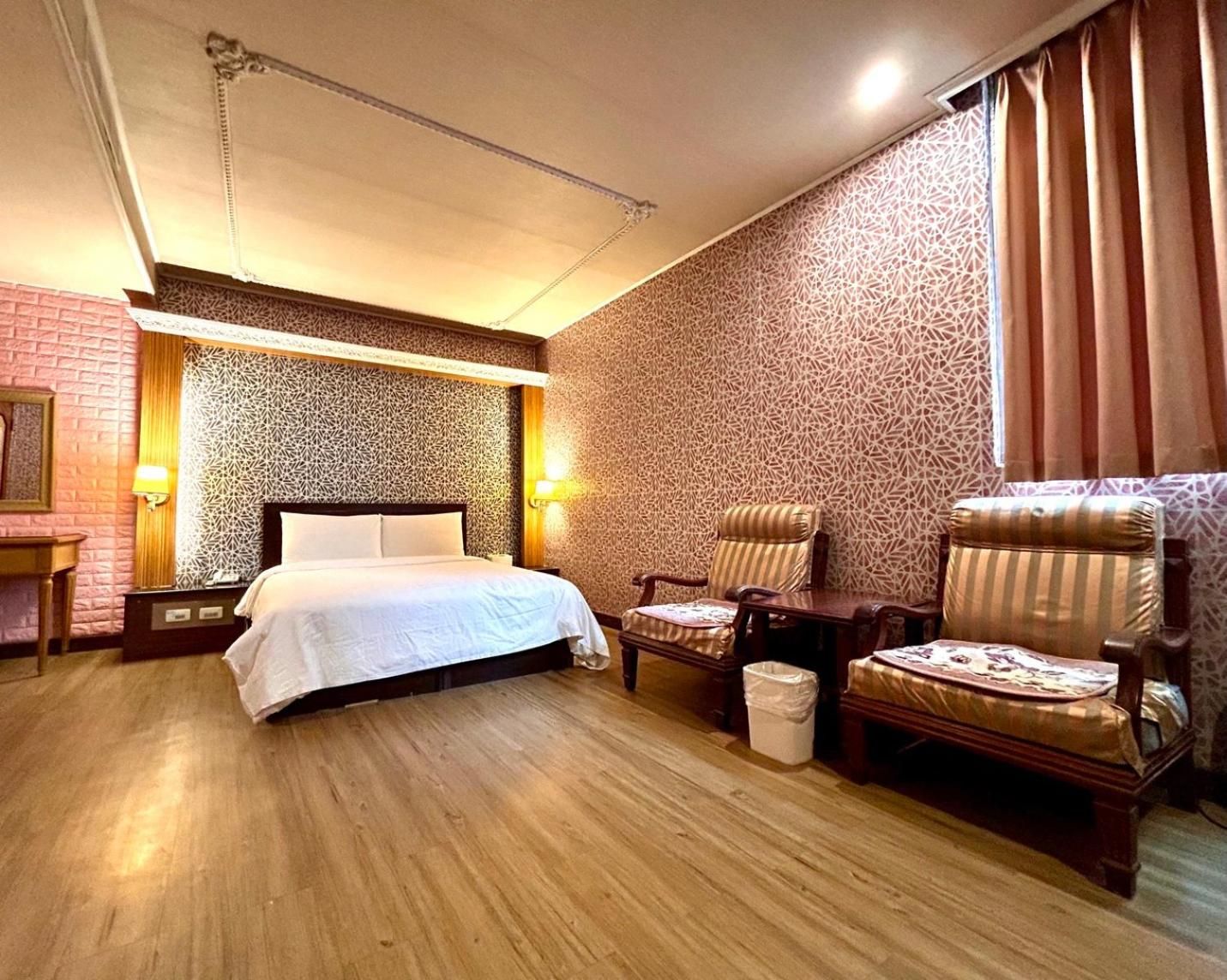 undefined Hotel Lee - Chan 8