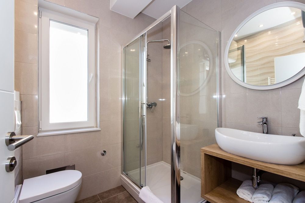 Lugo Apartments Studio (3) 4