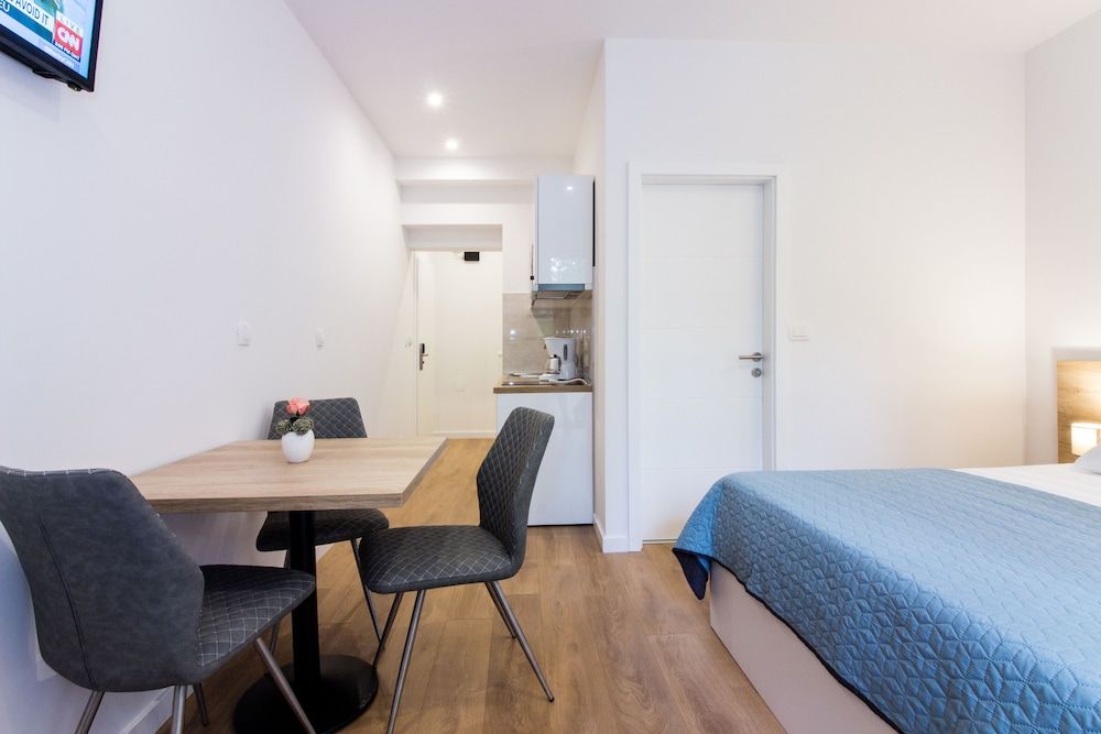 Lugo Apartments Studio, Balcony (2) 6