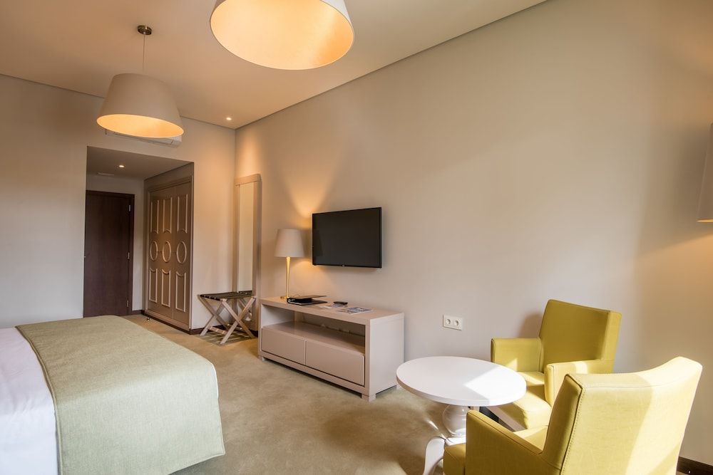 Vila Galé Collection Elvas Standard Twin Room (2 Adults + 1 Child) 5