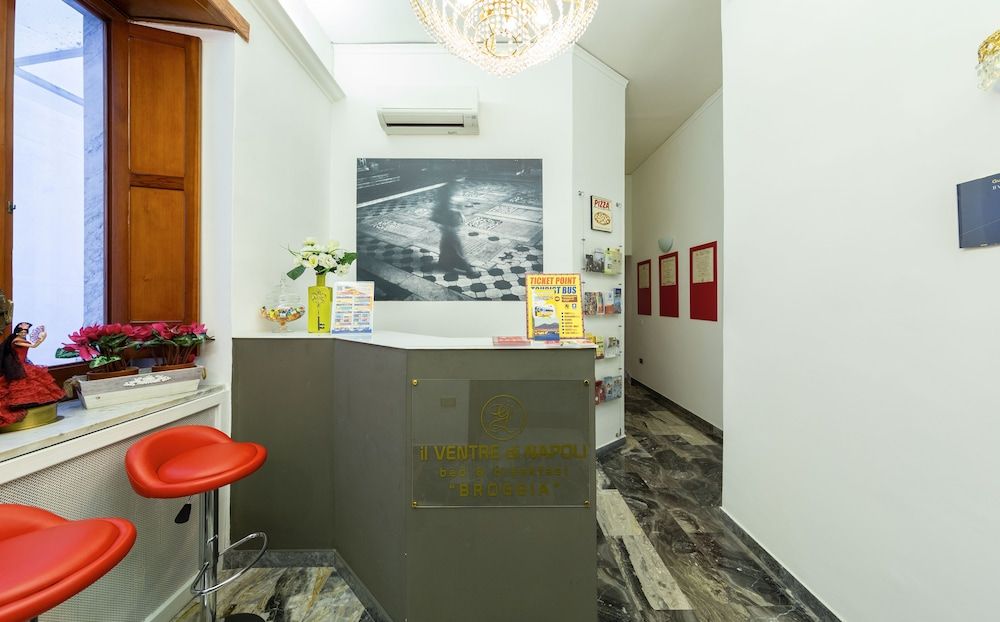 undefined Il Ventre di Napoli Broggia 10