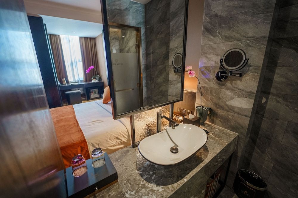 Ocean Hotel Standard Room 12