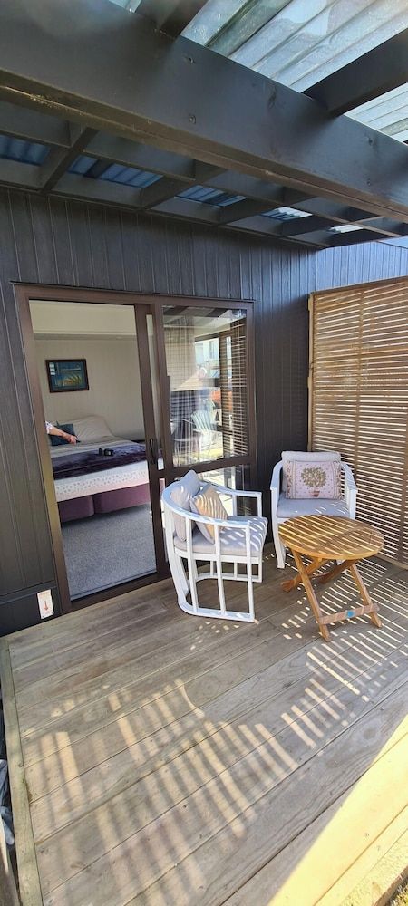 Blue Marlin Apartments Basic Studio, 1 King Bed 6