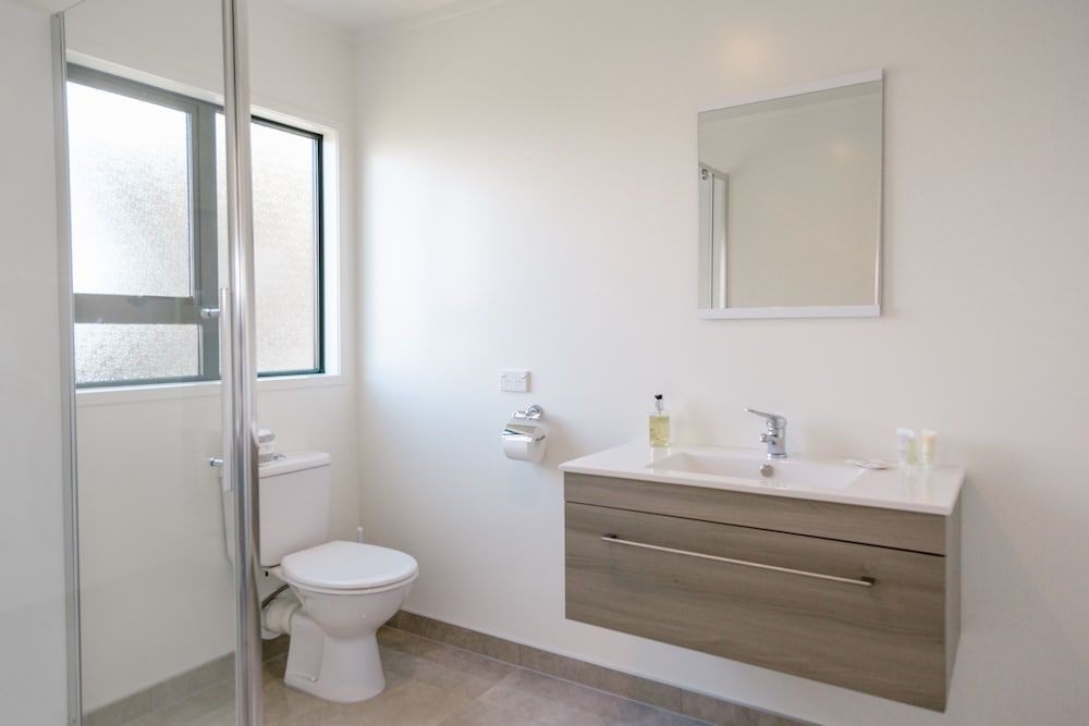 Blue Marlin Apartments No. 13 - One Bedroom Upstairs Apartment 8