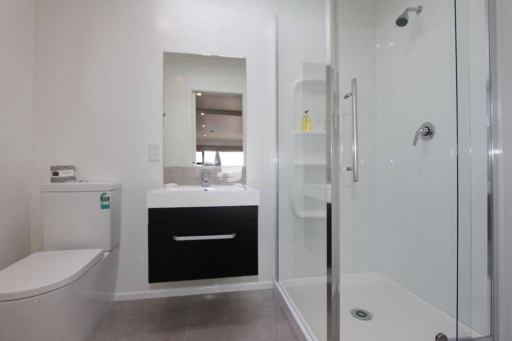 Blue Marlin Apartments 2 - Supreme Beachfront Studio Apartment 6