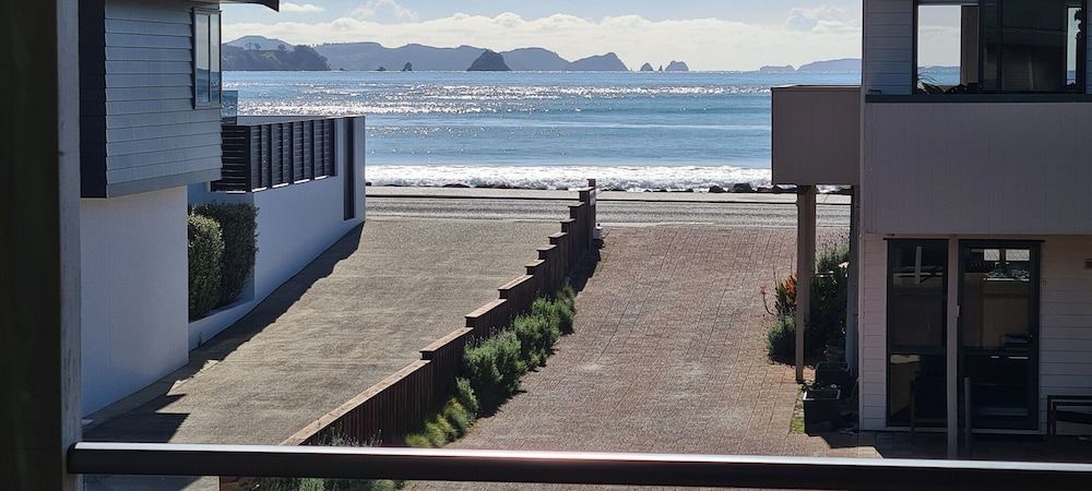 Blue Marlin Apartments No. 13 - One Bedroom Upstairs Apartment 6