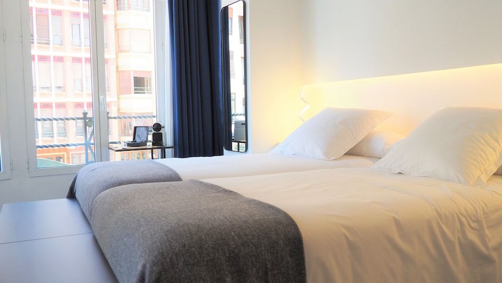 Hotel Plaza View Superior Triple Room 5