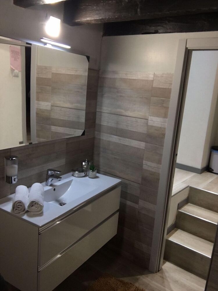 B&B Mario Lupo Comfort Double Room, Patio, Ground Floor 7