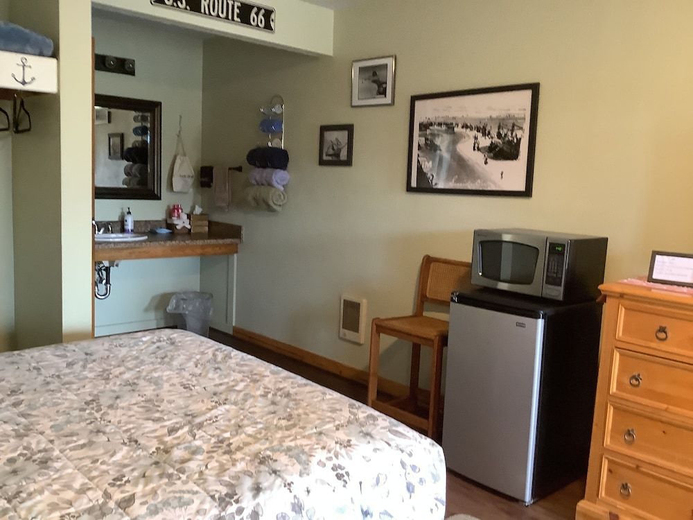 South Jetty Inn Basic Room, 2 Double Beds (Unit 2) 2