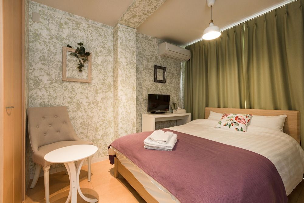 undefined Crice Hotel 2