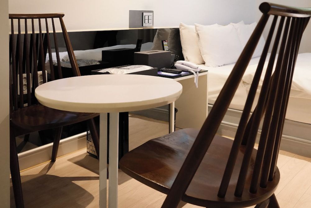 Hotel Insomnia Standard Room 13