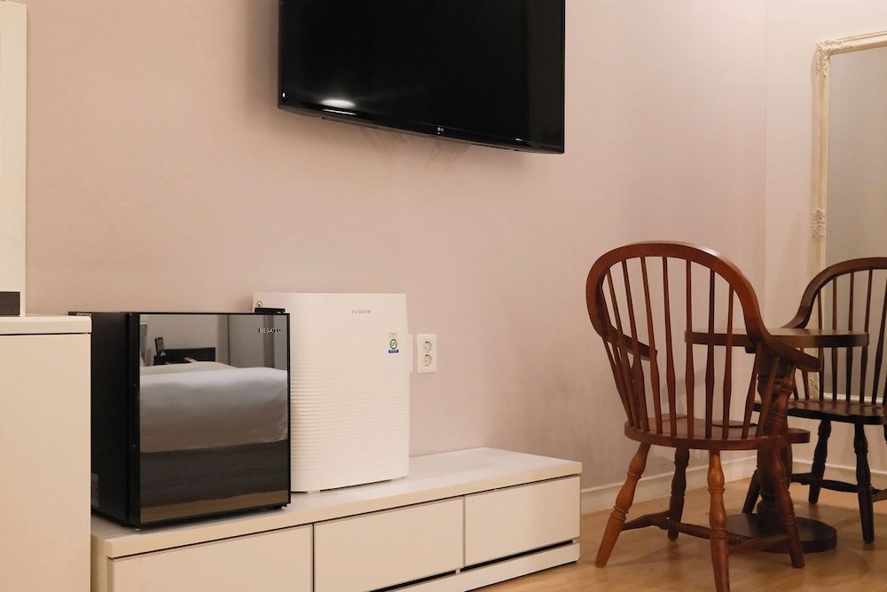 Hotel Insomnia Suite Twin Room 20