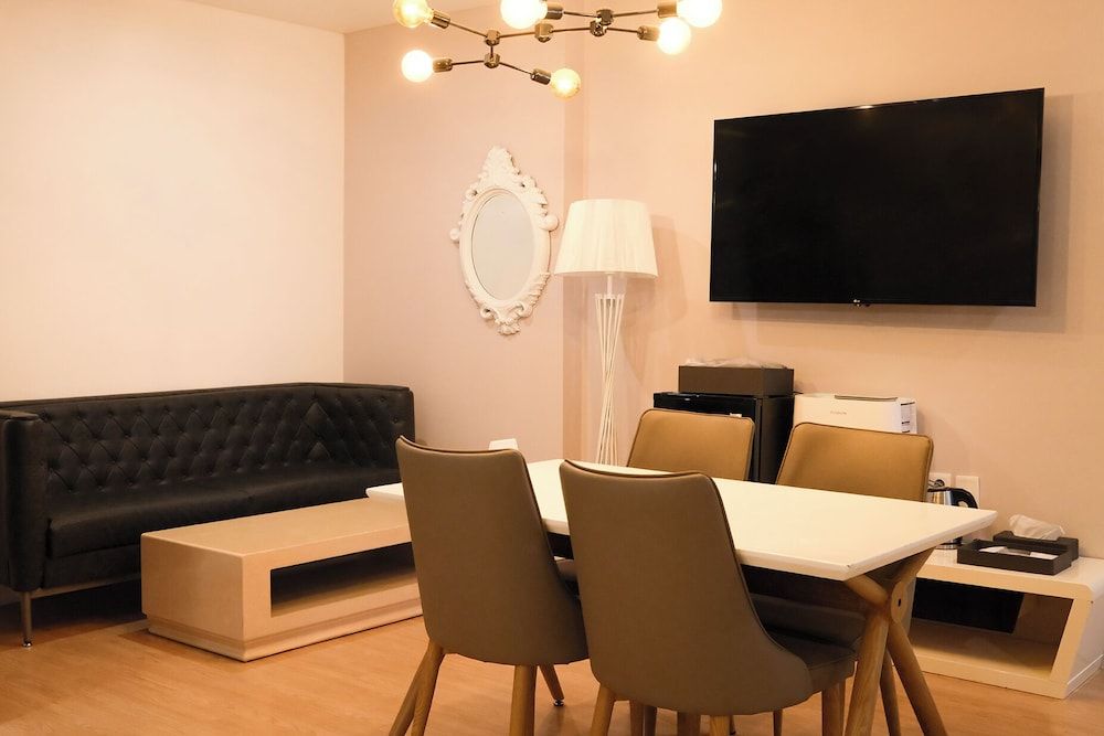 Hotel Insomnia Standard Room 21