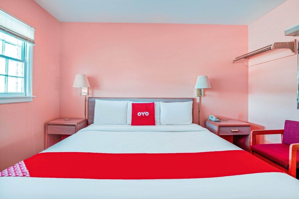 OYO Hotel Durham West Hills Room, 1 Double Bed, Smoking 5