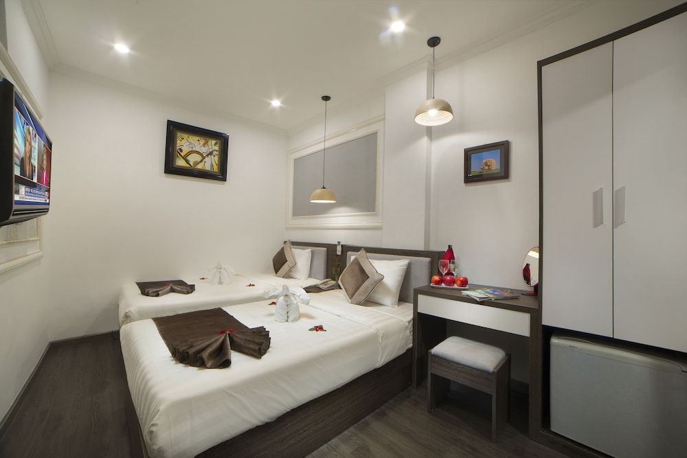 undefined Galliot Central Hotel 7