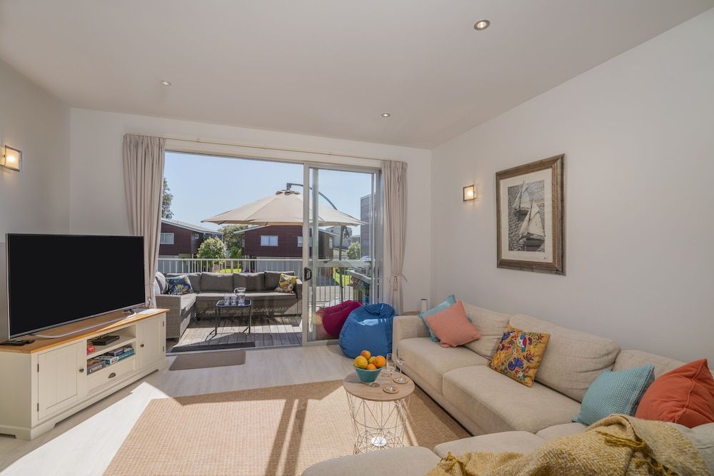 Ocean Serenity Apartments Whitianga Deluxe Apartment, 3 Bedrooms 9