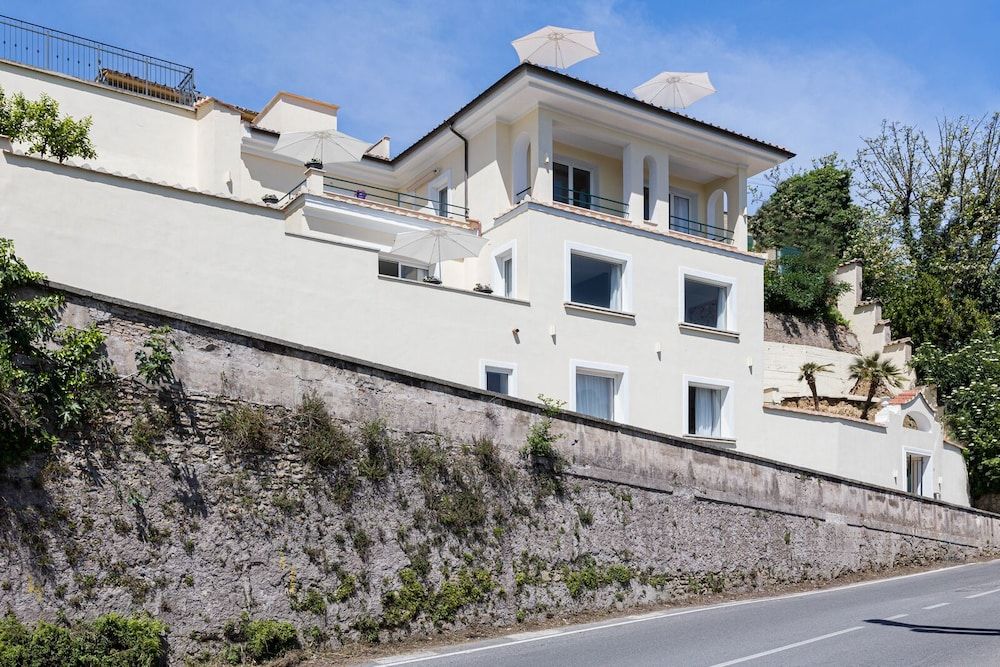 undefined Monastero dei Santi 8