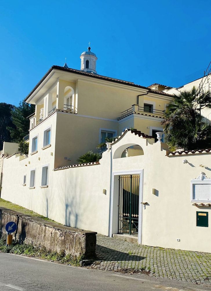 undefined Monastero dei Santi 5