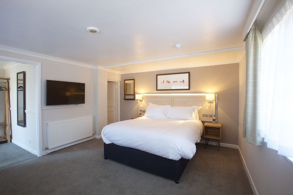 Fisherman's Cot, Tiverton by Marston's Inns Family Room