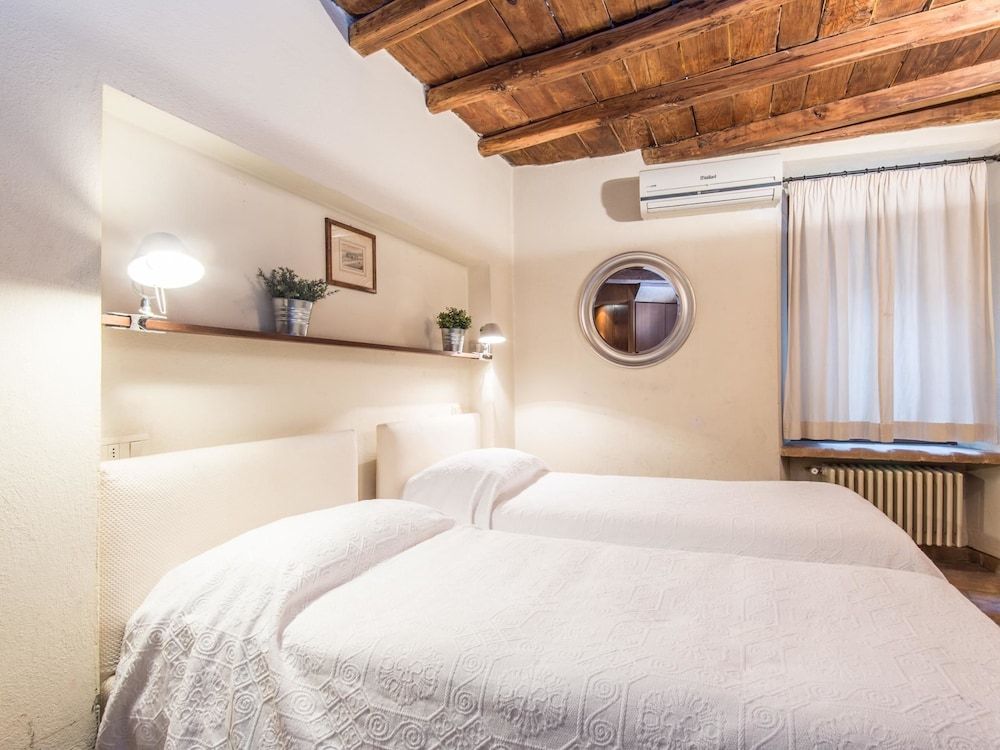 undefined RSH Elegant Apartment Campo dei Fiori 9