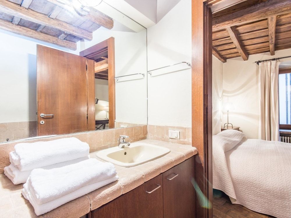 RSH Elegant Apartment Campo dei Fiori Apartment, 2 Bedrooms 16