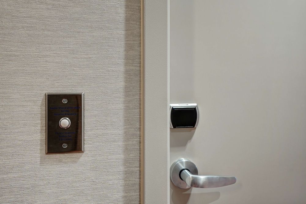 Studio Suite, 1 King Bed, Accessible (Hearing)