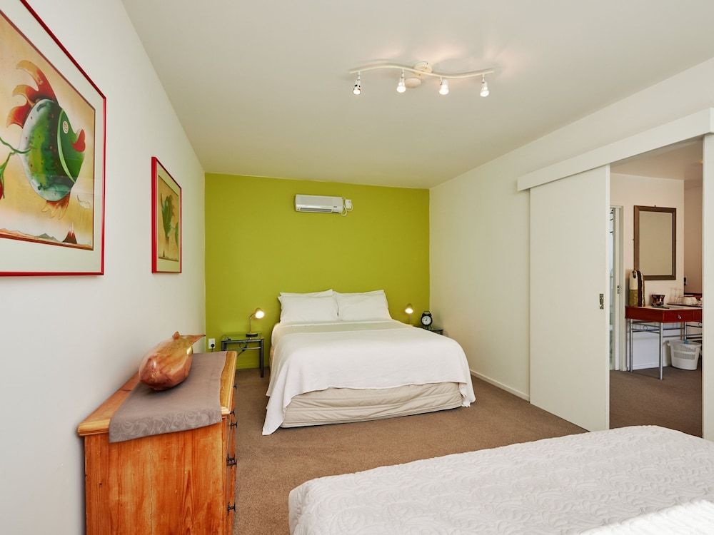 undefined Lemon Tree Lodge 2