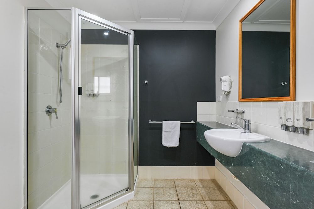 Eastgate on the Range Motel 2 Bedroom Apartment with Kitchen 6