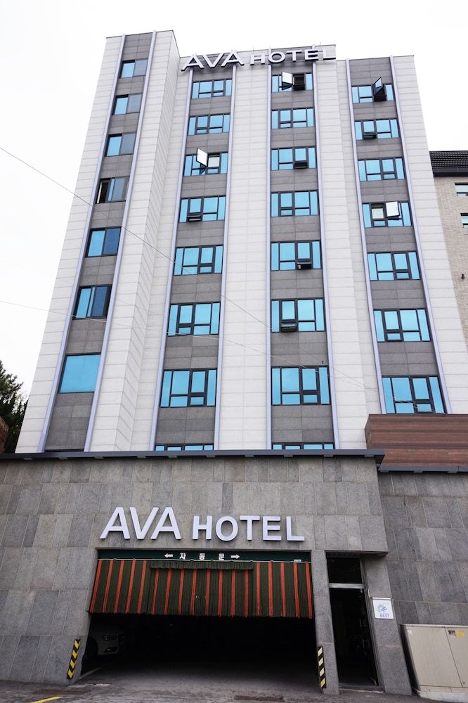 undefined Ava Hotel 6