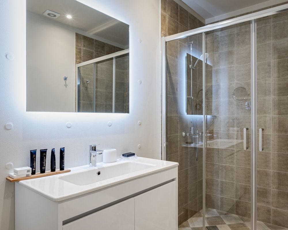 33 Solonos Suites Superior Room, 1 Queen Bed 9