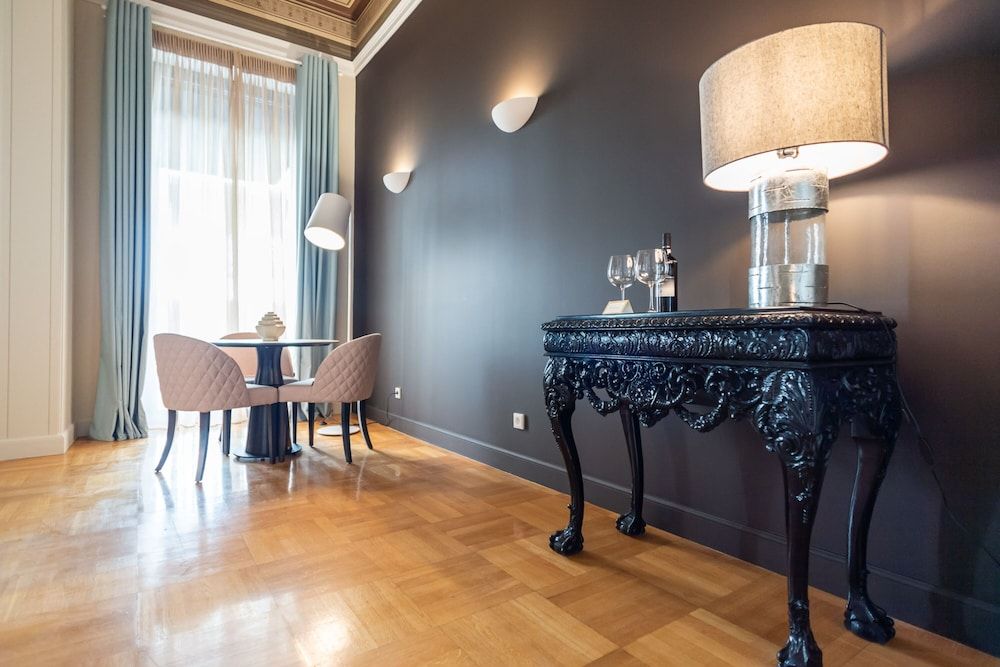 33 Solonos Suites Superior Room, 1 Queen Bed 14