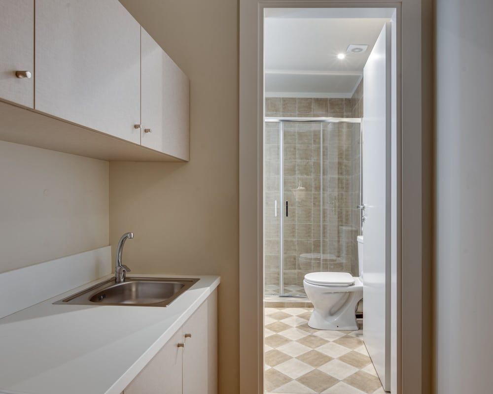 33 Solonos Suites Superior Room, 1 Queen Bed 6