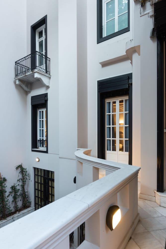 undefined 33 Solonos Suites 7