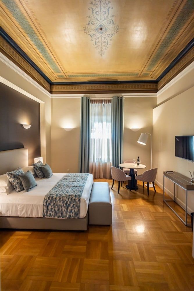 33 Solonos Suites Superior Suite 7