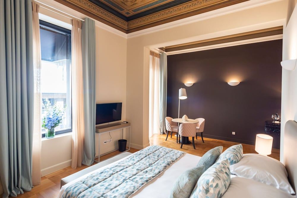 33 Solonos Suites Superior Room, 1 Queen Bed 10