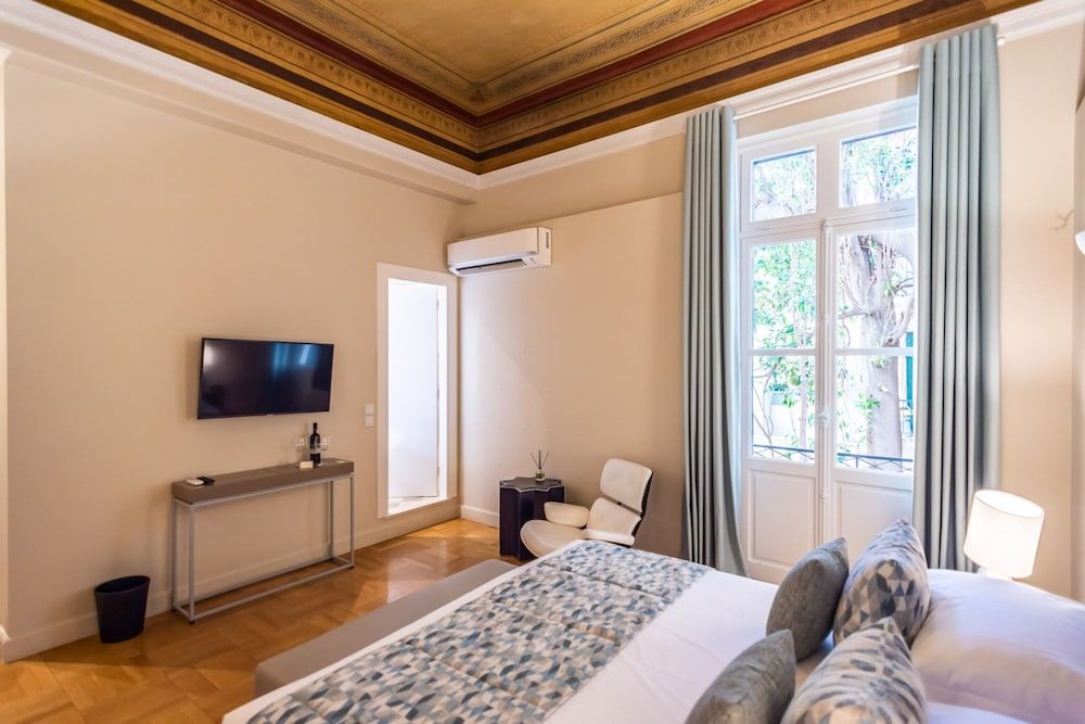 33 Solonos Suites Standard Suite, Balcony 13