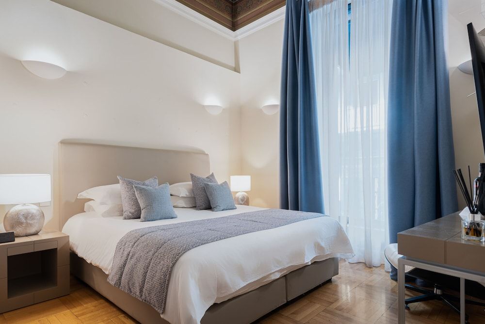 undefined 33 Solonos Suites 5