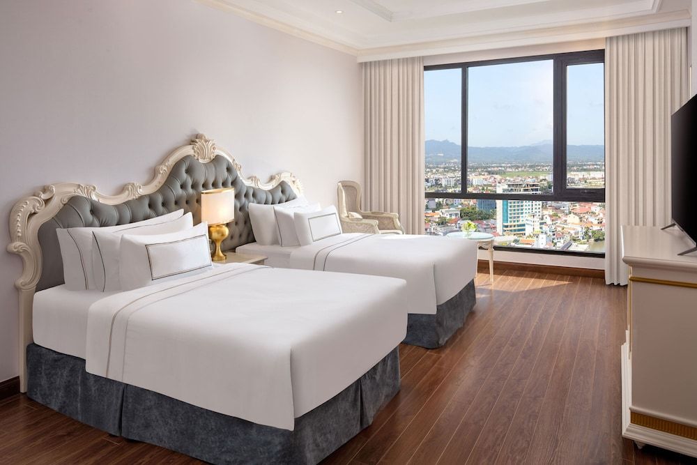 Melia Vinpearl Quang Binh Deluxe City View (2+1) 3